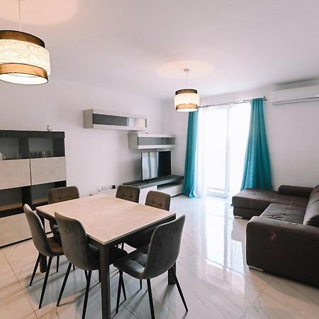 Spacious 3 Bedroom In Sliema! Luaran gambar