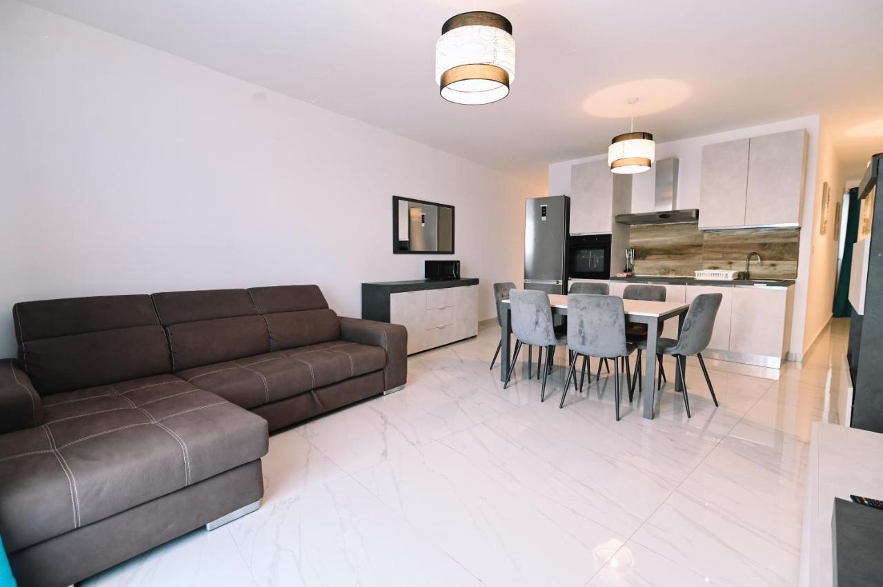Spacious 3 Bedroom In Sliema! Luaran gambar