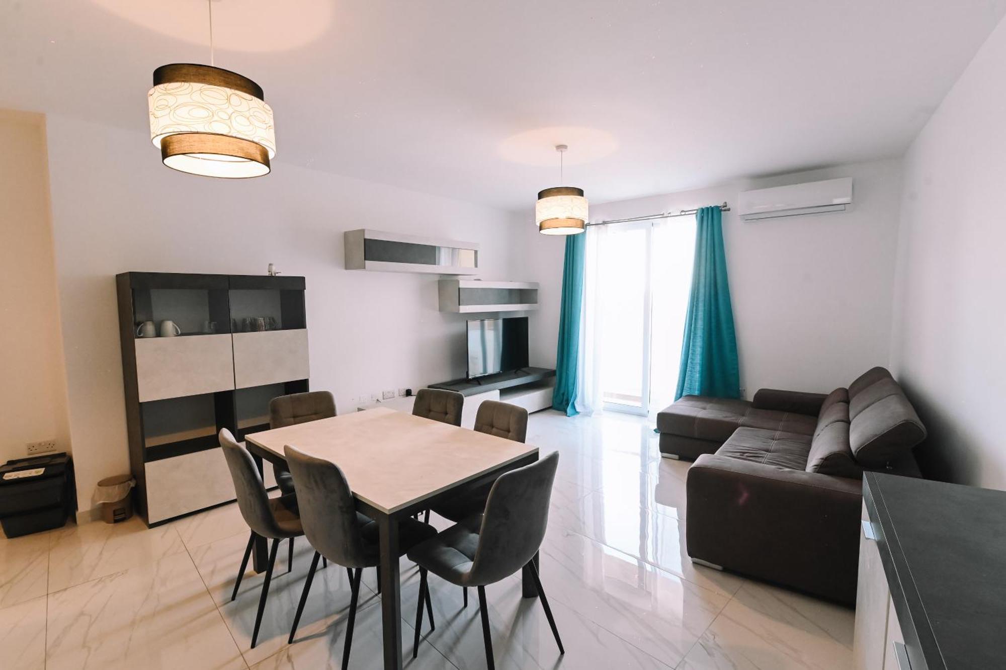 Spacious 3 Bedroom In Sliema! Luaran gambar